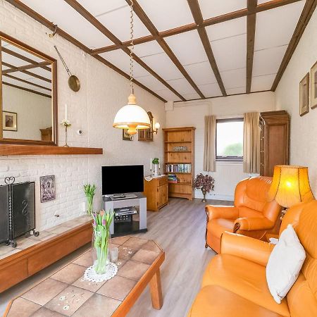 Holiday Home In Noordwijkerhout With Terrace Close To A Lake Exteriör bild
