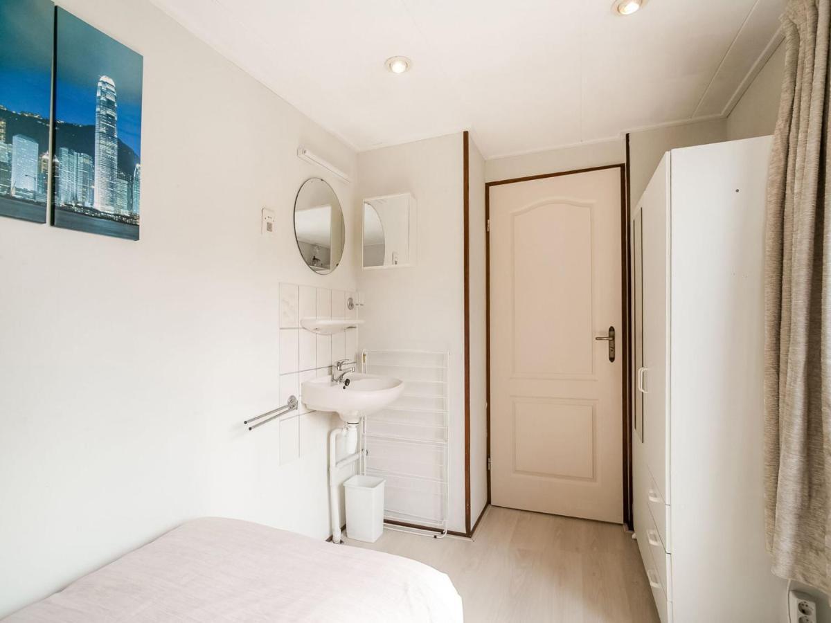 Holiday Home In Noordwijkerhout With Terrace Close To A Lake Exteriör bild