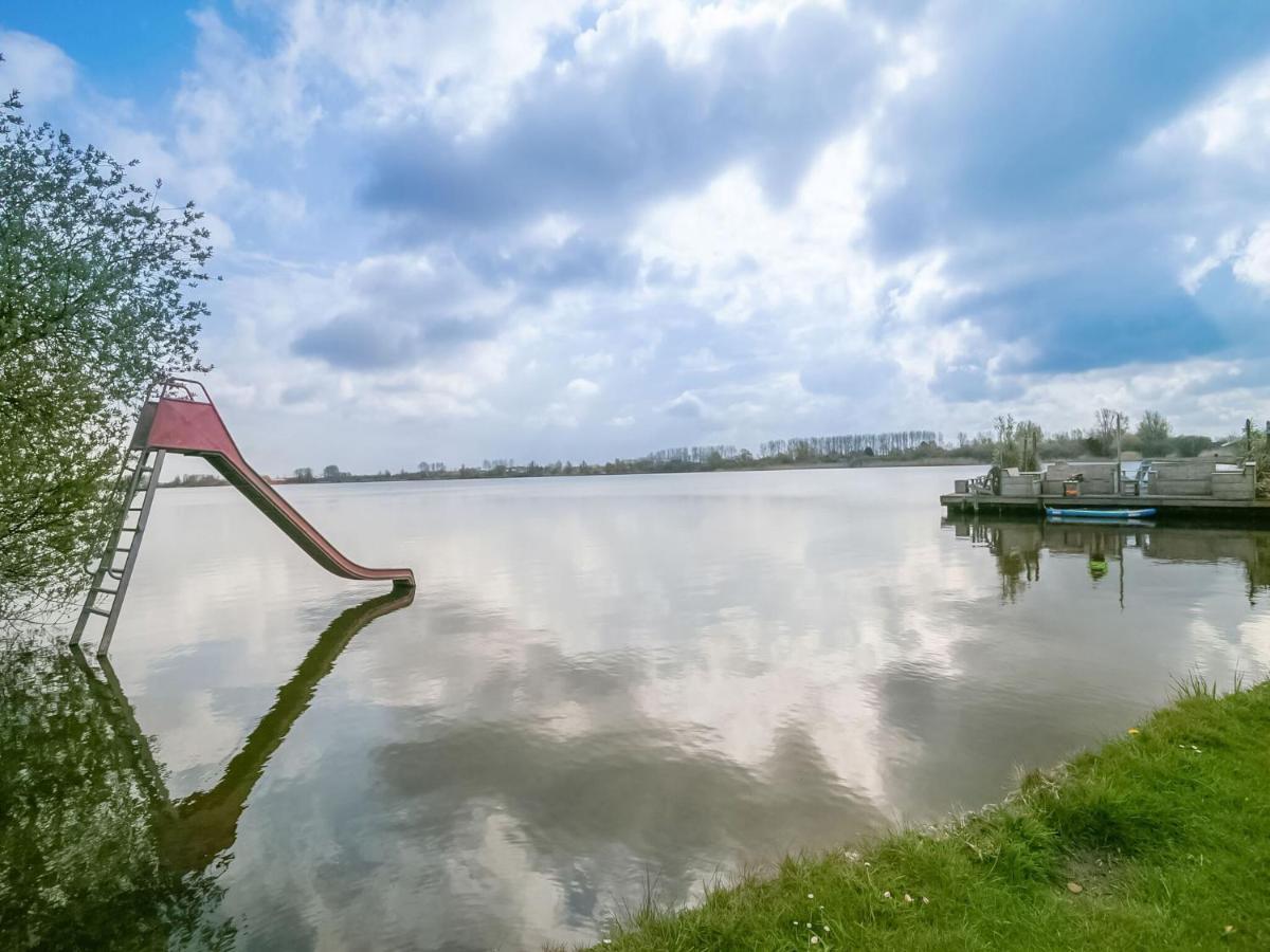 Holiday Home In Noordwijkerhout With Terrace Close To A Lake Exteriör bild